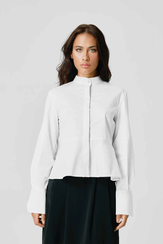 CAMISA COM BASQUE ACINTURADA