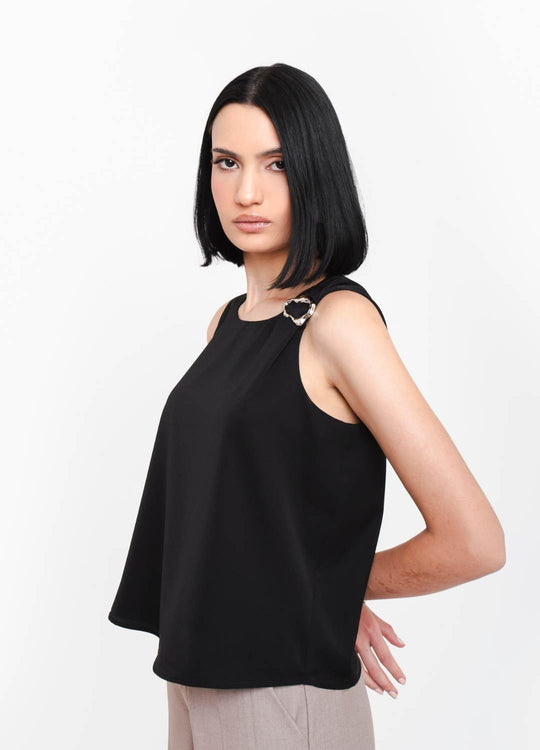BLUSA FIVELA OMBRO PRETA