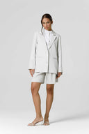 BERMUDA COM FIVELA LATERAL