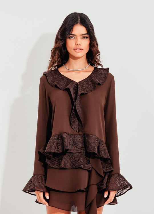 BLUSA BABADOS EM RENDA