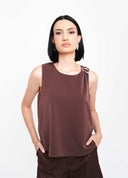 BLUSA FIVELA OMBRO MARROM