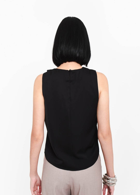 BLUSA FIVELA OMBRO PRETA