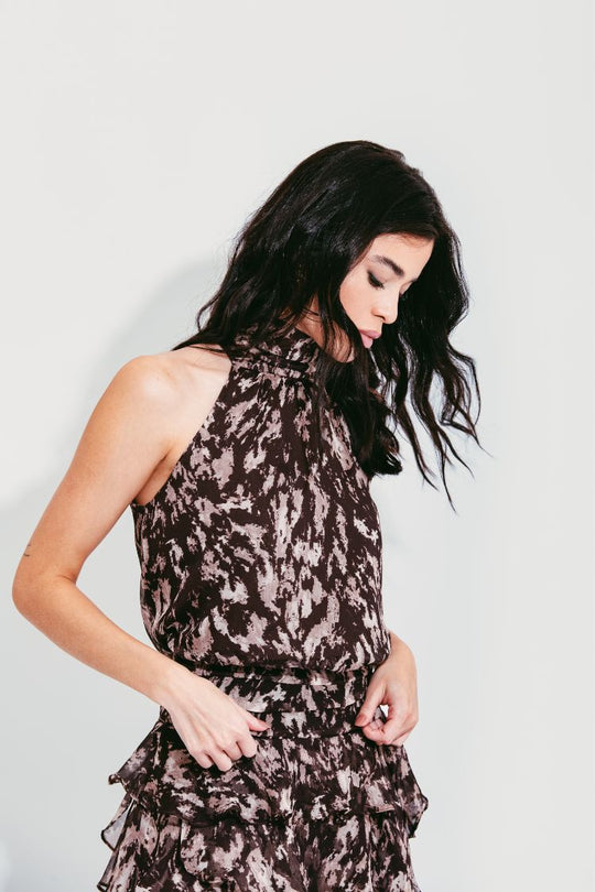 BLUSA GOLA ALTA ESTAMPADA