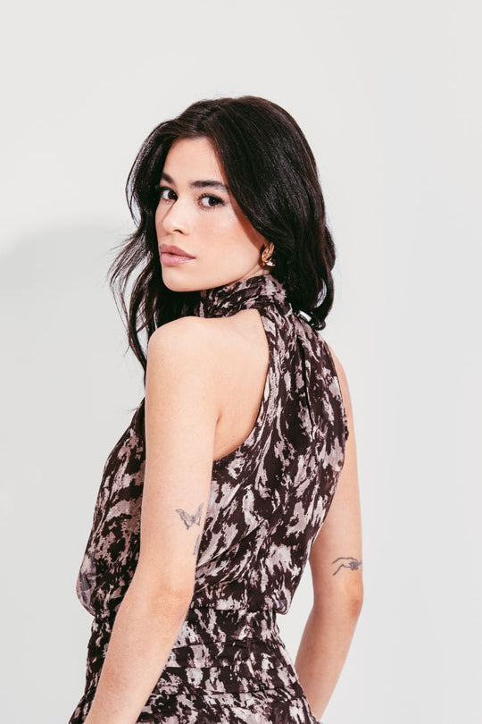 BLUSA GOLA ALTA ESTAMPADA