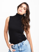 BLUSA MALHA GOLA ALTA PRETA