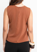 BLUSA OMBRO DRAPEADO MARROM