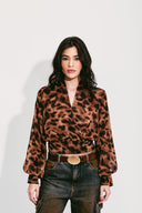 BLUSA TRANSPASSE ANIMAL PRINT