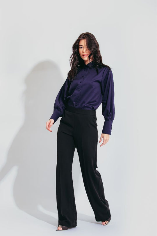 CALÇA COM VINCO FRONTAL