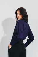 CALÇA COM VINCO FRONTAL