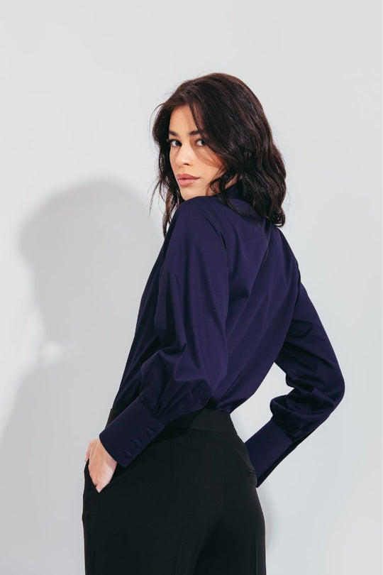CALÇA COM VINCO FRONTAL