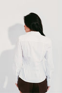 CAMISA TRICOLINE ACINTURADA