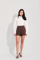 SHORT COM VINCO MARROM