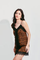 VESTIDO POÁ E RENDA [PRÉ-VENDA]